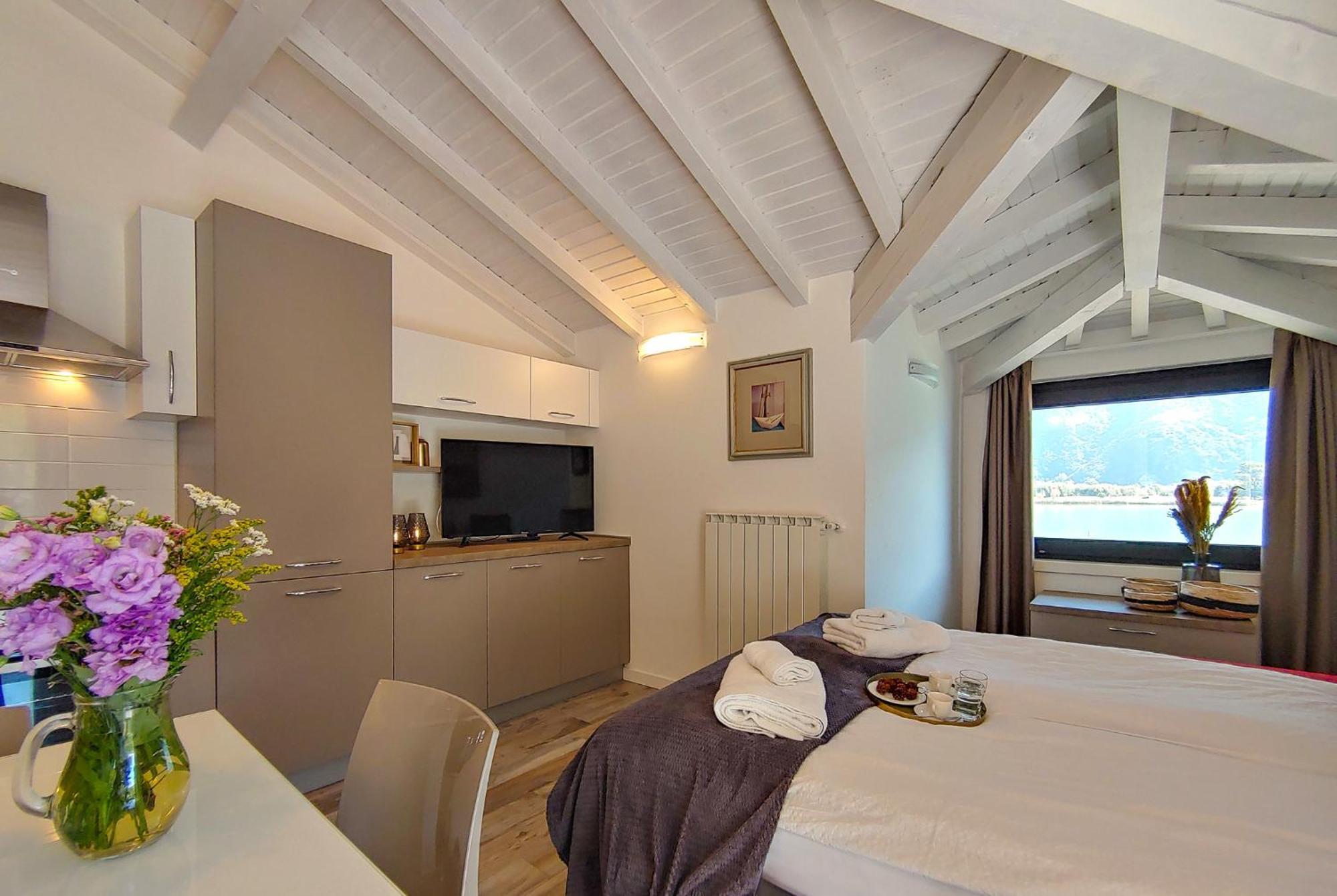 Dascio Silence Ferienwohnung mit Panorama Balkon Exterior foto